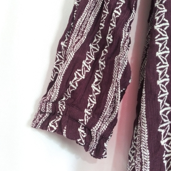 Patterned long sleeved dress - Picture 4 of 6